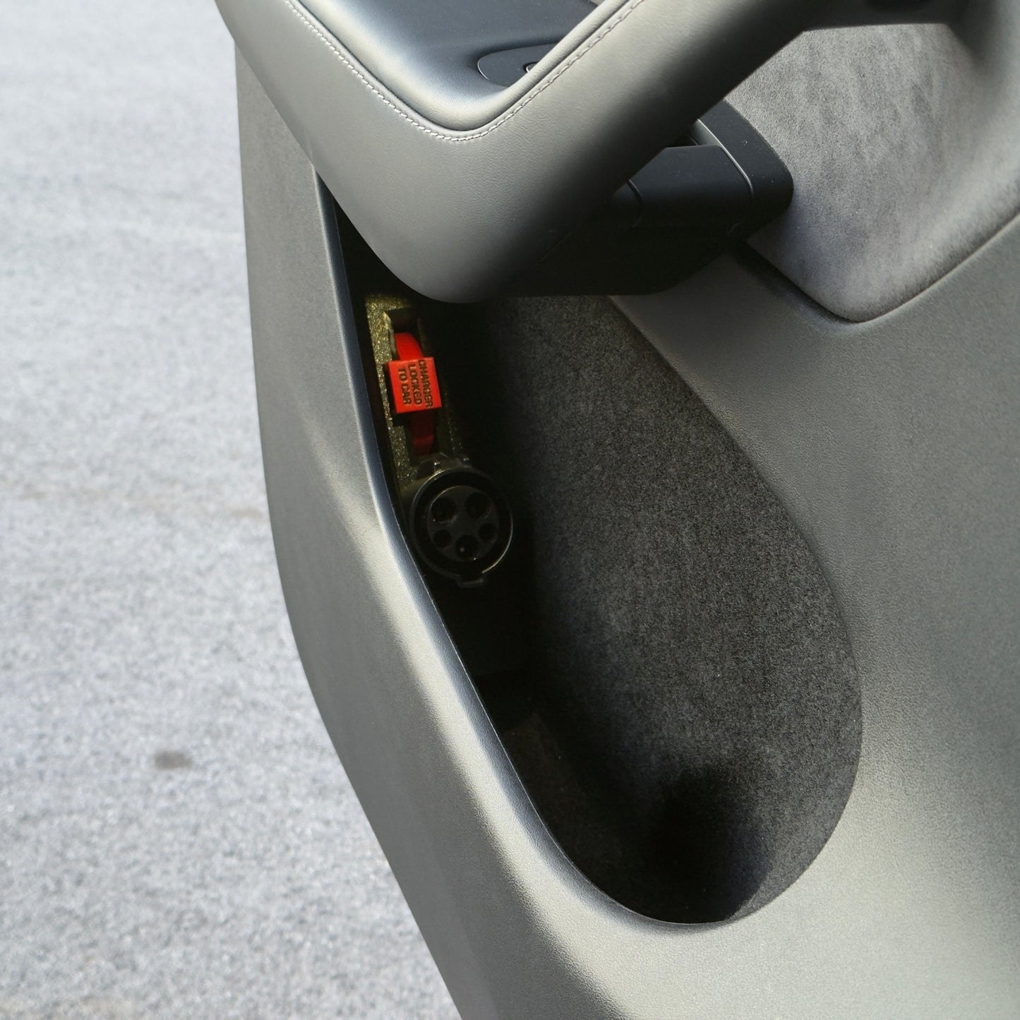 Door Dock and Charger Locking Ring Bundle (Model Y)