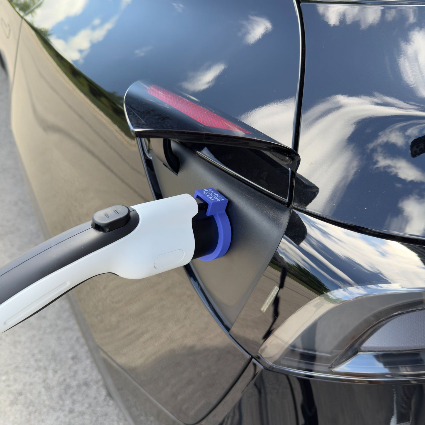 Door Dock and Charger Locking Ring Bundle (Model Y)