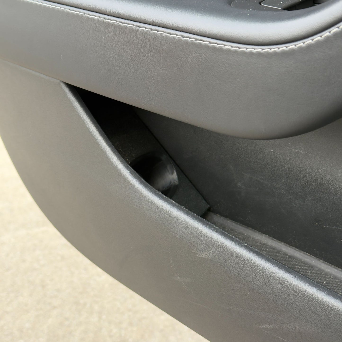 Door Dock for Tesla/J1772 Adapter (Model 3)